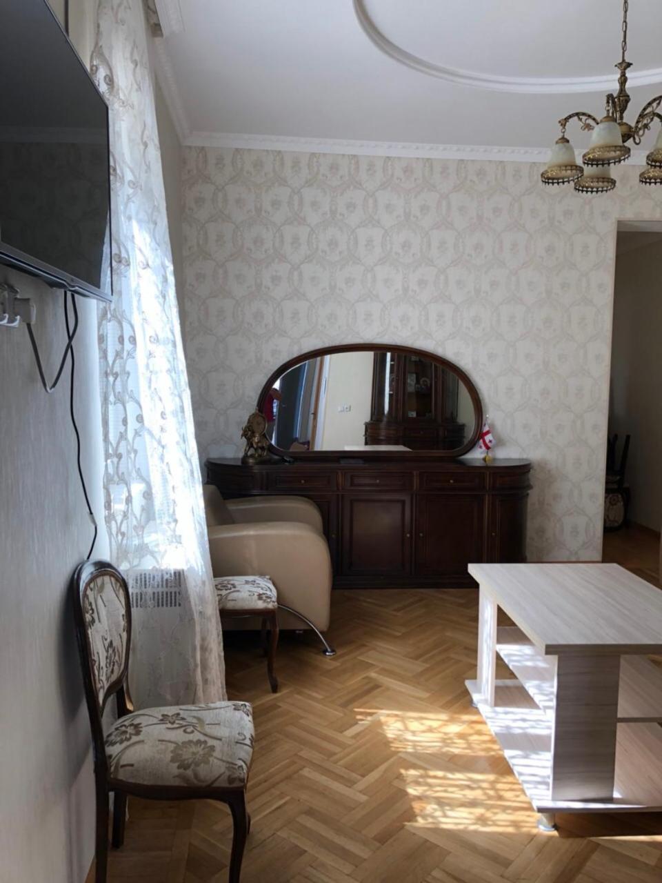 Apartment Old Koutaïssi Extérieur photo