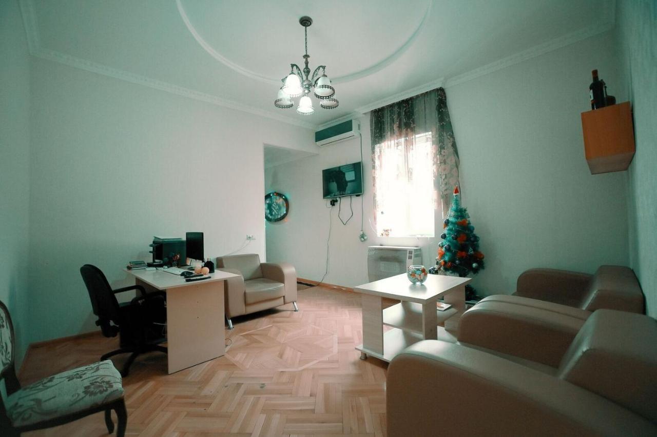 Apartment Old Koutaïssi Extérieur photo