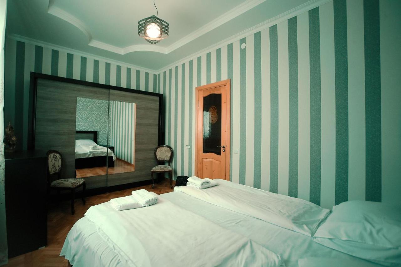 Apartment Old Koutaïssi Extérieur photo
