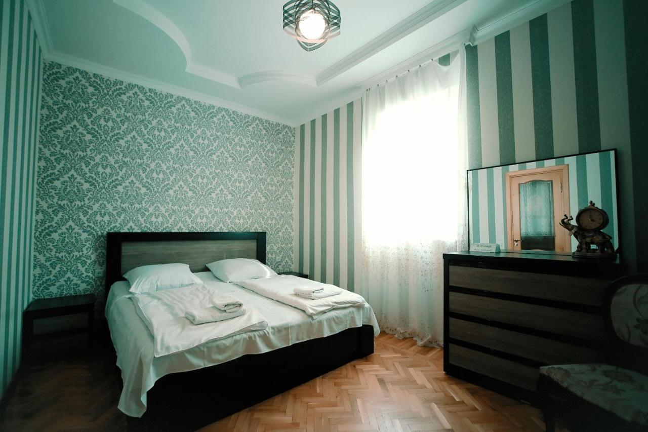 Apartment Old Koutaïssi Extérieur photo